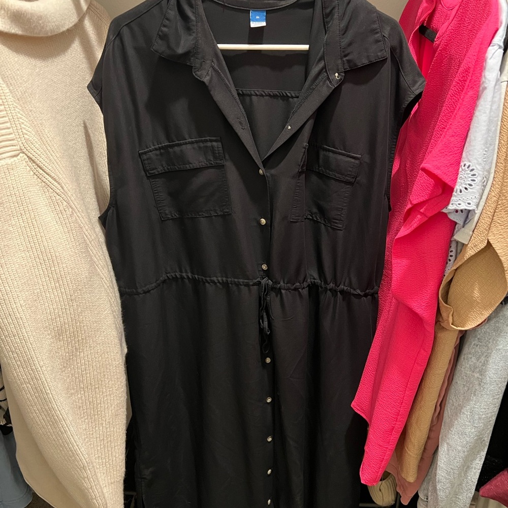 Old Navy Classic Black Tee XL